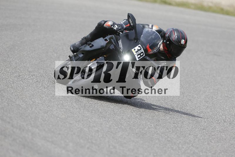 /10 20.04.2026  Pluess Moto Sport ADR/Freies Fahren/38